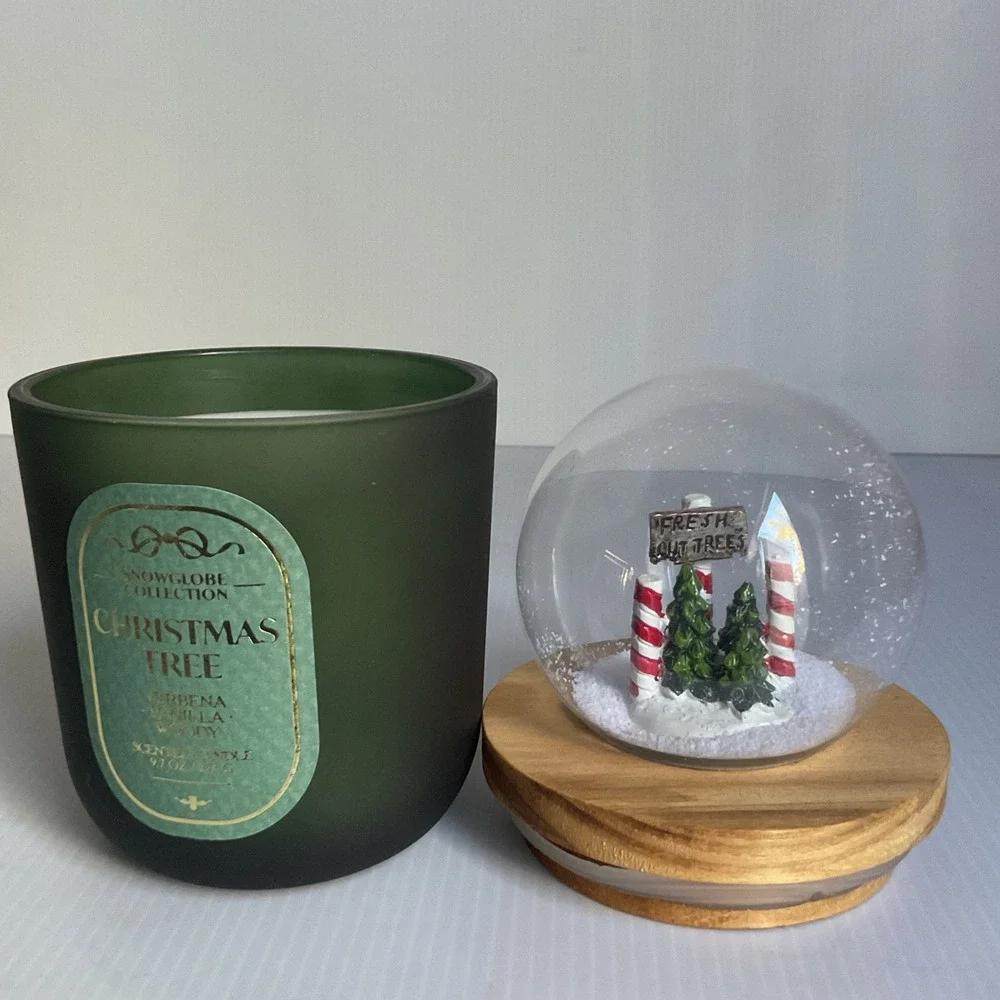 Kirkland’s Snowglobe Christmas Tree Candle NEW 9.7 oz Holiday Decor Gift